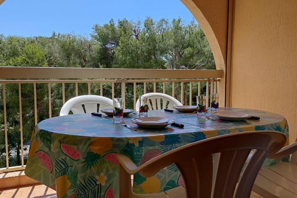Bel Appartement Avec Piscine Proche Des Plages Six-Fours-les-Plages Exterior foto